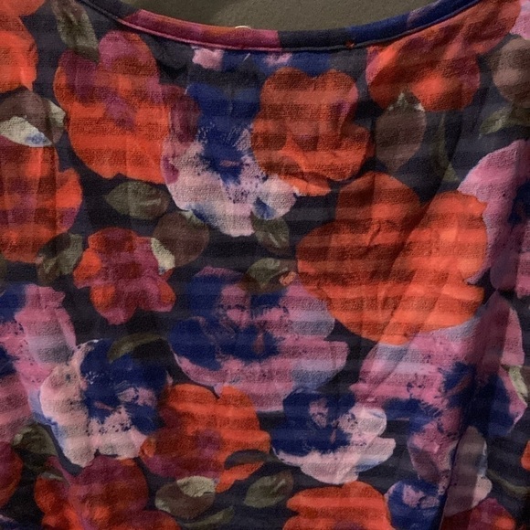 Weston size XS cute mix media top with stripes and flowers great condition - Picture 3 of 5
